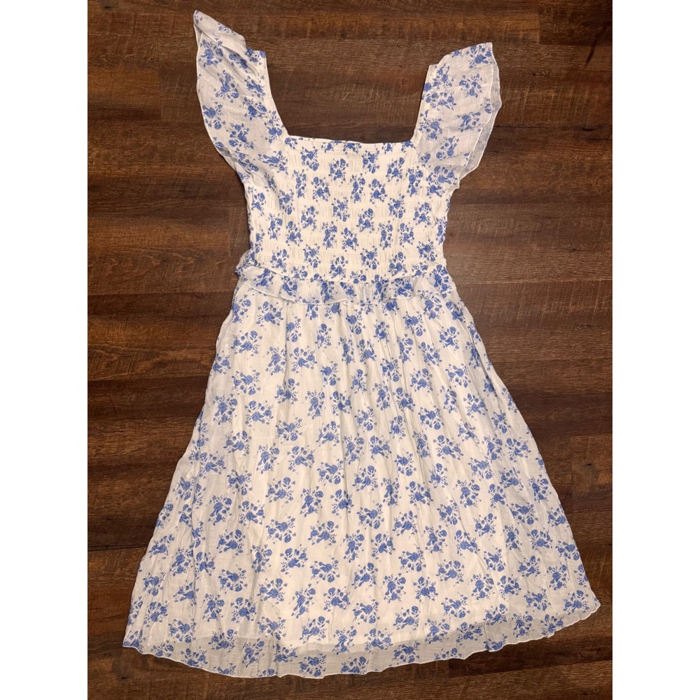 J. GEE Women's 2X Blue White Floral Smocked Maxi Dress Flutter Sleeve NWT